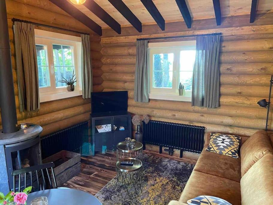 Knusse En Gezellige Blokhut De Bijenstal Vila Dedemsvaart Exterior foto